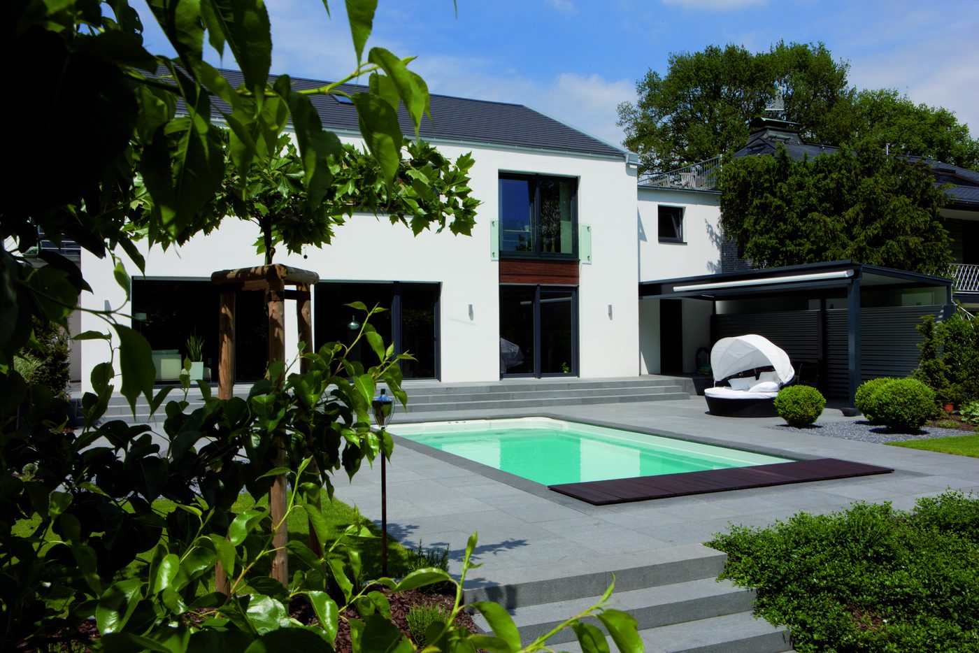 Einfamilienhaus in Alpen mit Pool